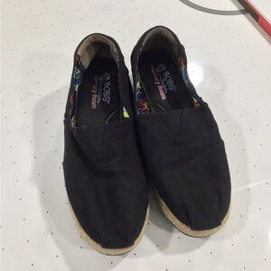 Skechers Black Slip-On Sneakers